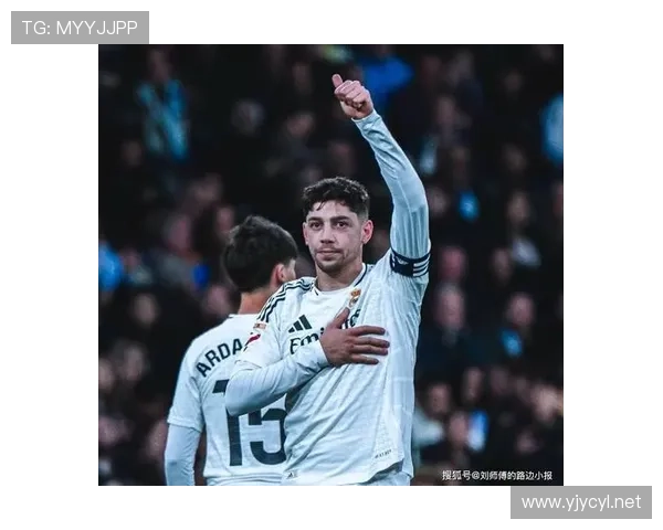 巴尔韦德：攻防一体的B2B中场典范解析