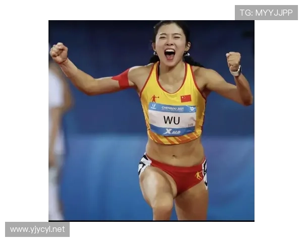 吴艳妮赛场像猛兽，私下随手一件外套比我半年工资还贵，直接怀疑人生